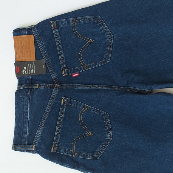Levi’s High Loose Jeans - Picture 5 of 11